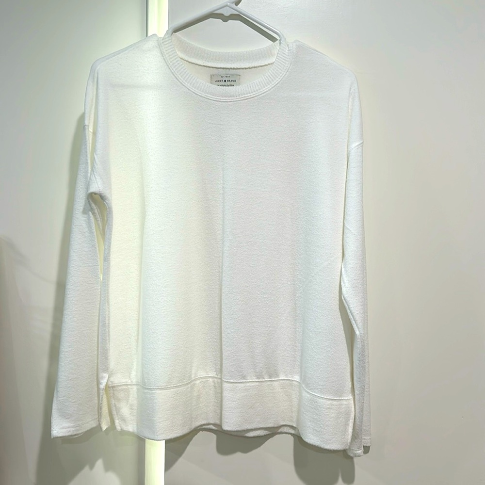 Simple off-white Lucky Brand sweater